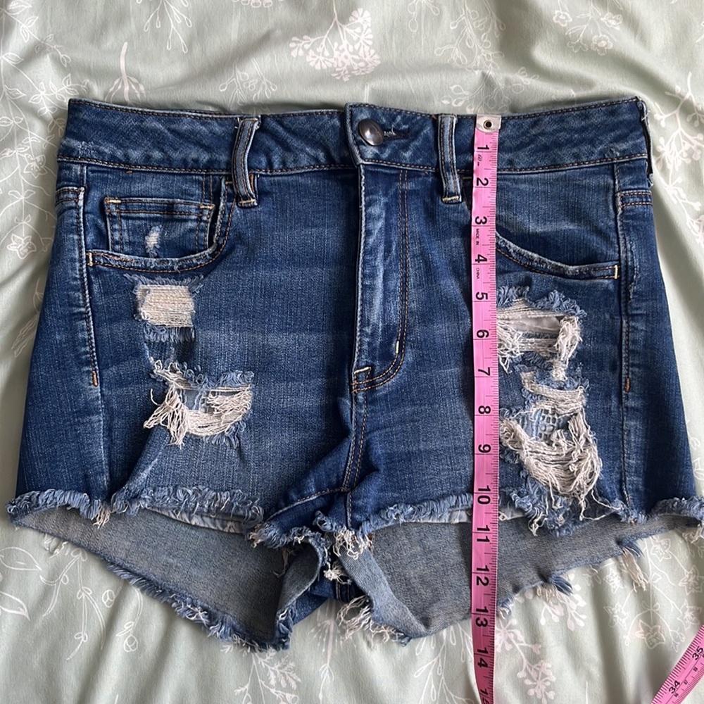 ❌ SOLD ❌ American Eagle Stretch Denim Jean shorts - AE hi-rise shorts - Picture 6 of 9